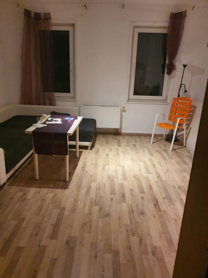 WG-Zimmer in gepflegter 3er-WG in Ludwigsburg – ab sofort frei zimmer