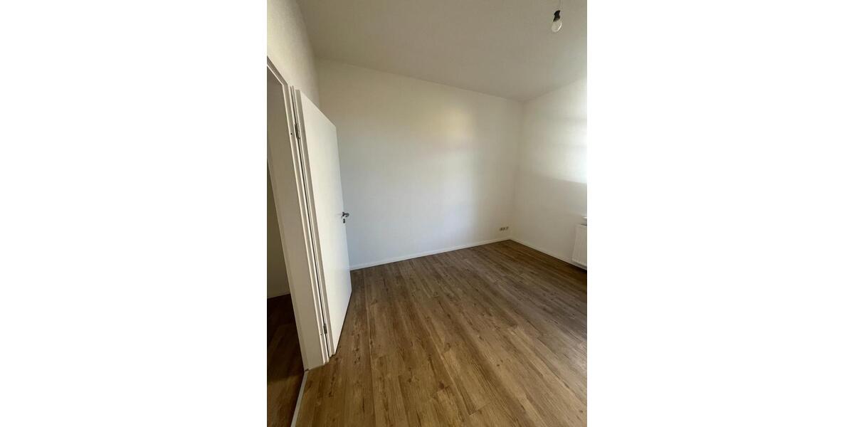 Erdgeschoßwohnung Waren (Müritz) - 1 Zimmer, 35 m&sup2;, 398&euro; | Angebot:24716591