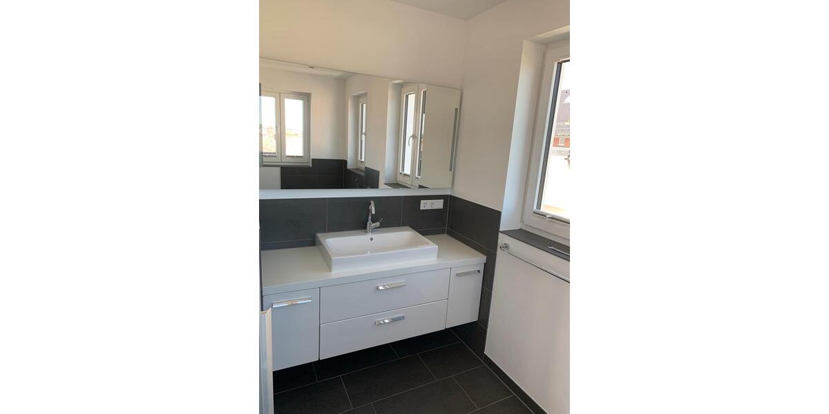 Dachgeschoßwohnung Brilon - 3 Zimmer, 108 m&sup2;, 1.200&euro; | Angebot:25995530