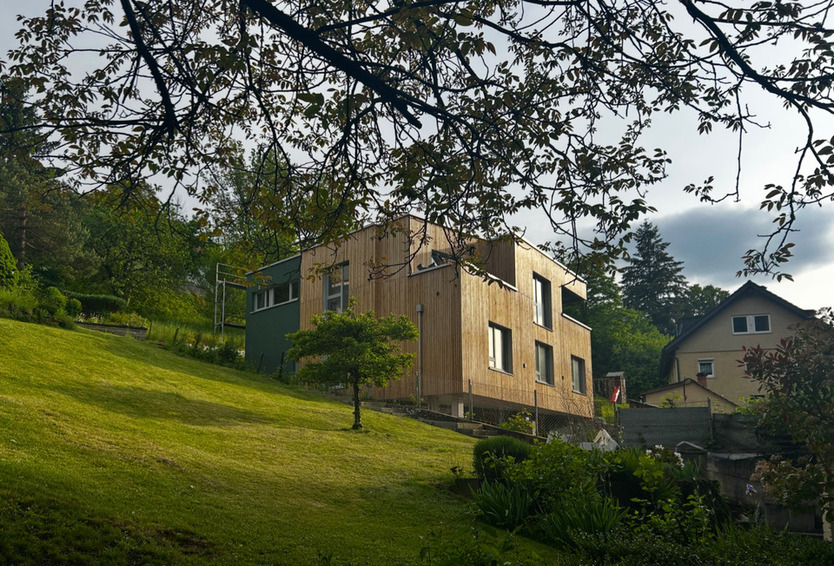 Ruhige möblierte Maisonette ELW mit Wald- und Weitblick