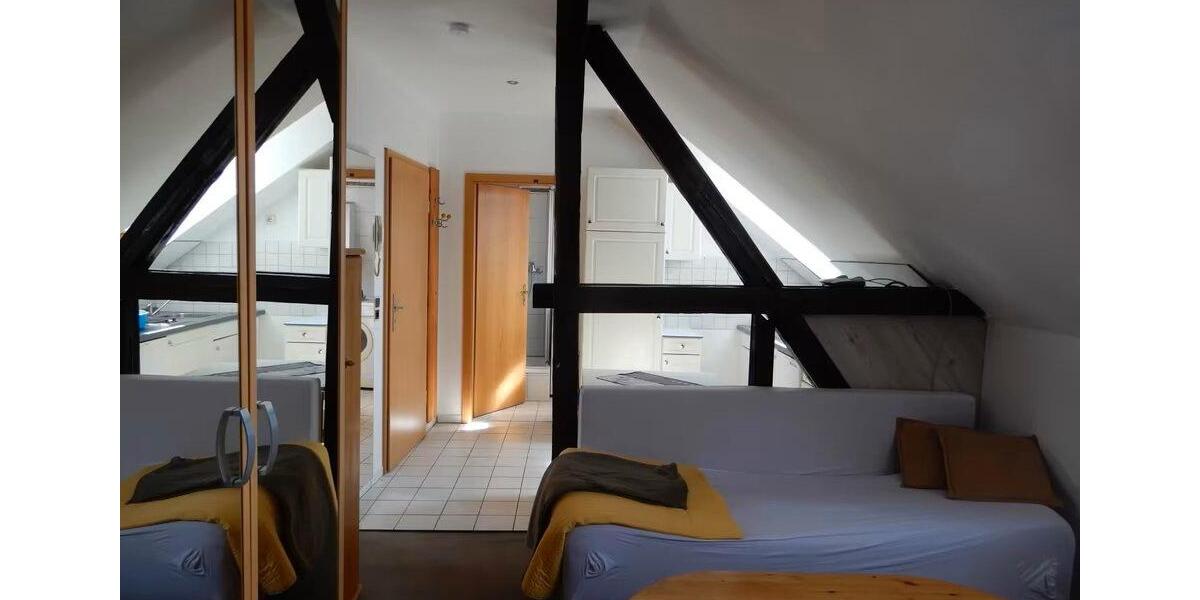 Dachgeschoßwohnung Stendal - 1 Zimmer, 30 m&sup2;, 320&euro; | Angebot:26512809
