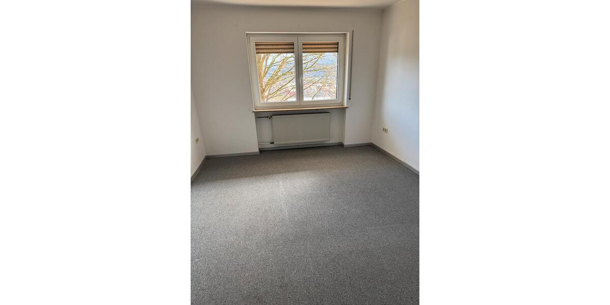 Etagenwohnung Ebelsbach - 3 Zimmer, 65 m&sup2;, 450&euro; | Angebot:25917494