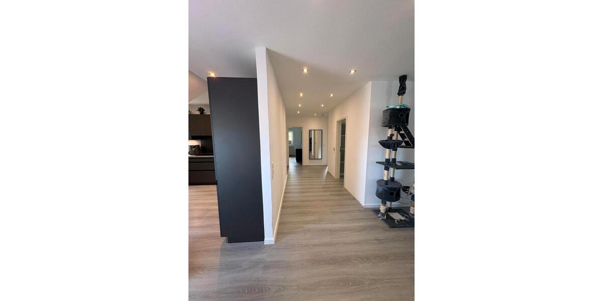 Dachgeschoßwohnung Heiligenhafen - 3 Zimmer, 99 m&sup2;, 1.290&euro; | Angebot:26582525
