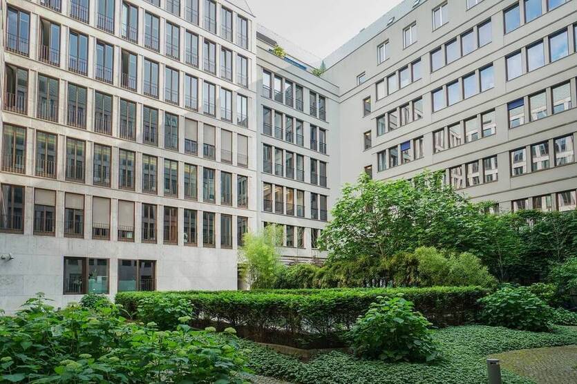 Teilgewerbliche Nutzung möglich: Ruhiges Wohnen an Berlins renommiertester Adresse - Pariser Platz