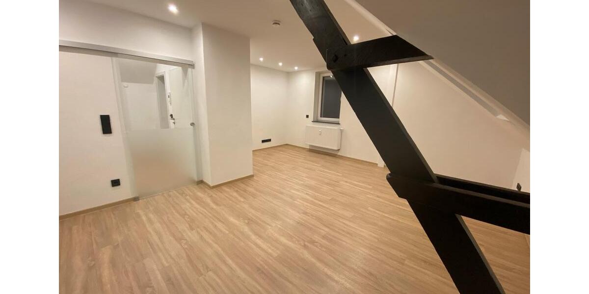 Dachgeschoßwohnung Kreuztal - 2 Zimmer, 50 m&sup2;, 550&euro; | Angebot:25871366
