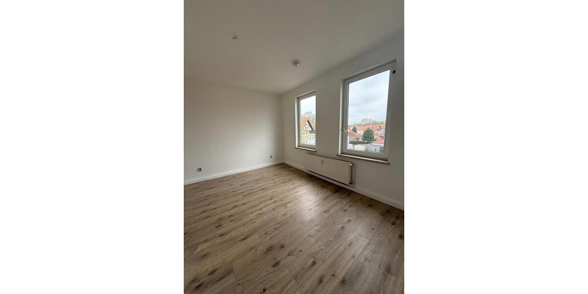Etagenwohnung Halberstadt - 4 Zimmer, 81 m&sup2;, 430&euro; | Angebot:26132545