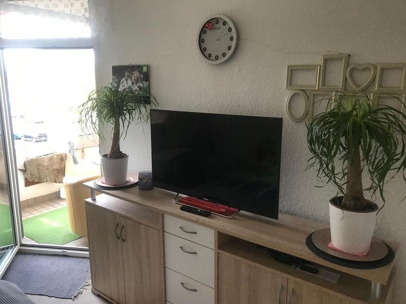 2 Zimmer Wohnung - 42qm - mit Balkon Nähe VW ab 01.10.2025 frei