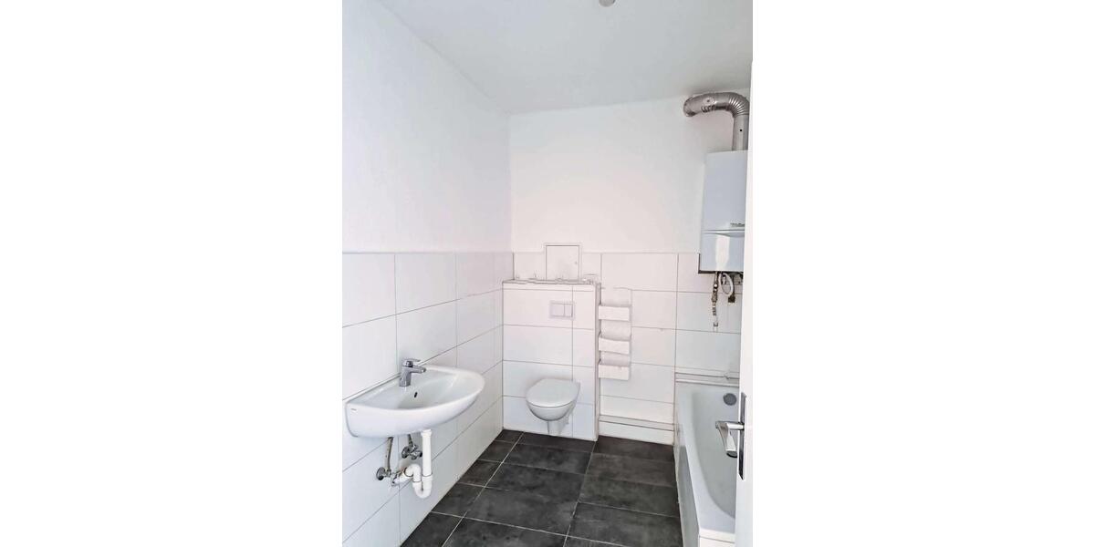 Etagenwohnung Hildesheim - 4 Zimmer, 120 m&sup2;, 960&euro; | Angebot:25904595