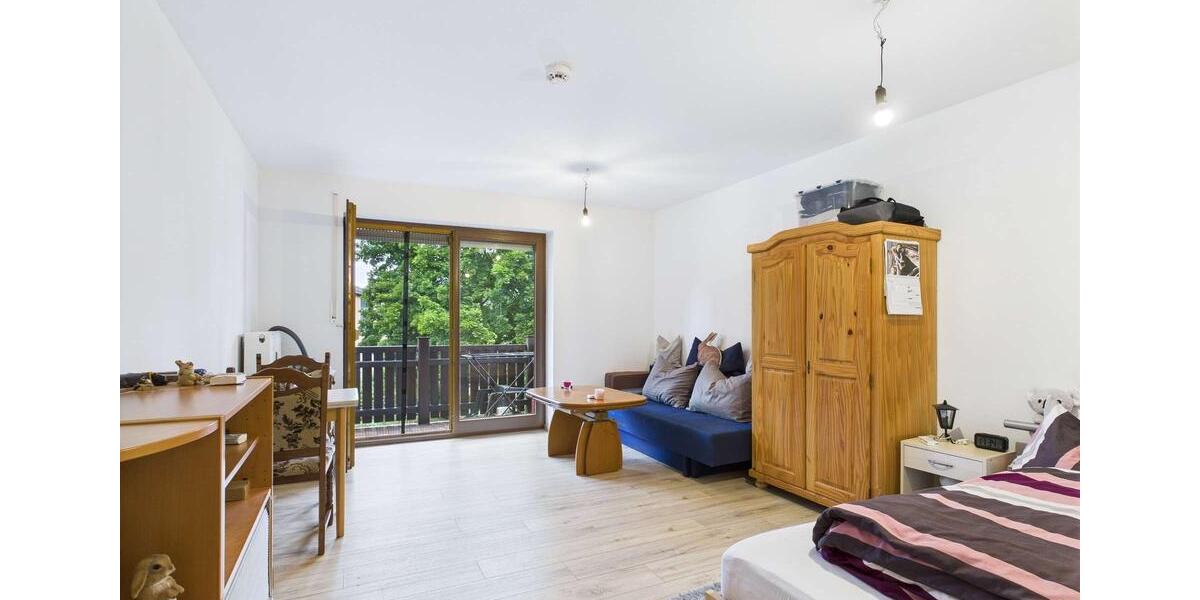 Etagenwohnung Lengenfeld - 1 Zimmer, 35 m&sup2;, 200&euro; | Angebot:23553307