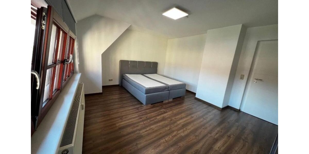 Dachgeschoßwohnung Freiberg - 4 Zimmer, 103 m&sup2;, 720&euro; | Angebot:24242562