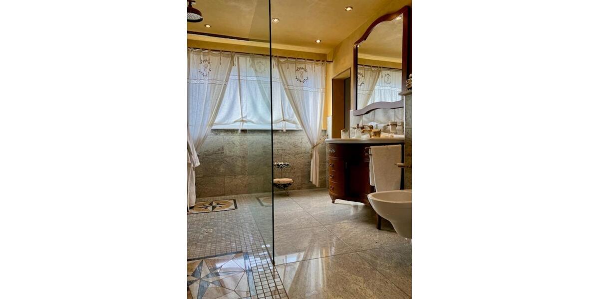 Maisonettenwohnung Metzingen - 5 Zimmer, 152 m&sup2;, 1.750&euro; | Angebot:24142093