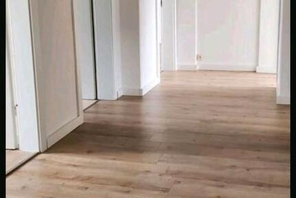 Lichtverwöhnte Wohnung in Altenbeken zimmer