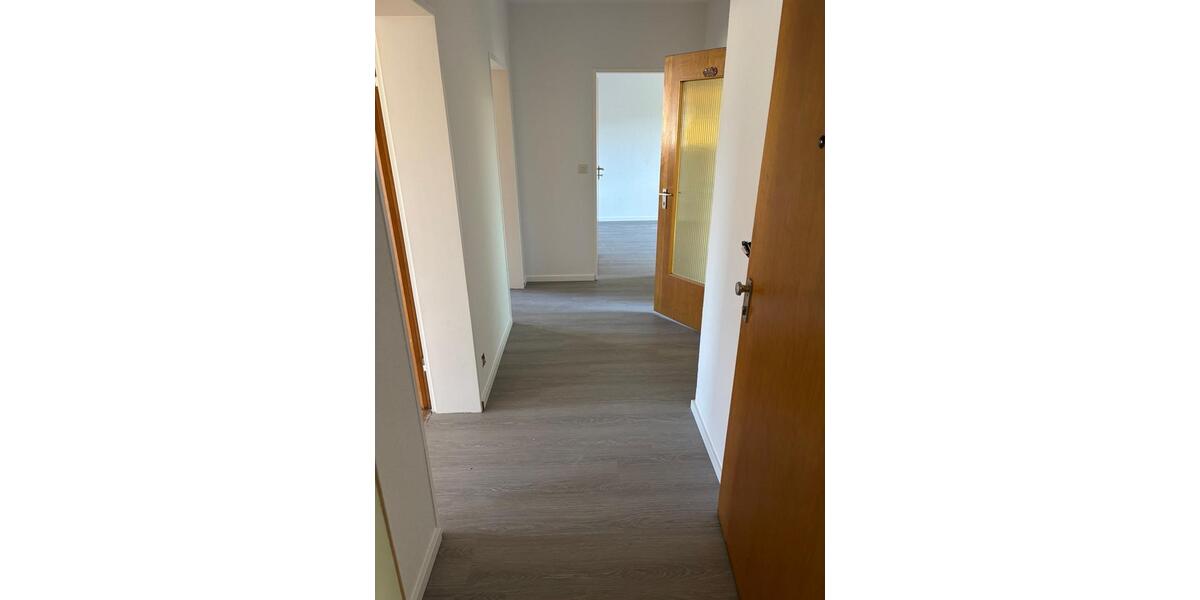 Dachgeschoßwohnung Südheide Unterlüß - 3 Zimmer, 78 m&sup2;, 486&euro; | Angebot:26399680