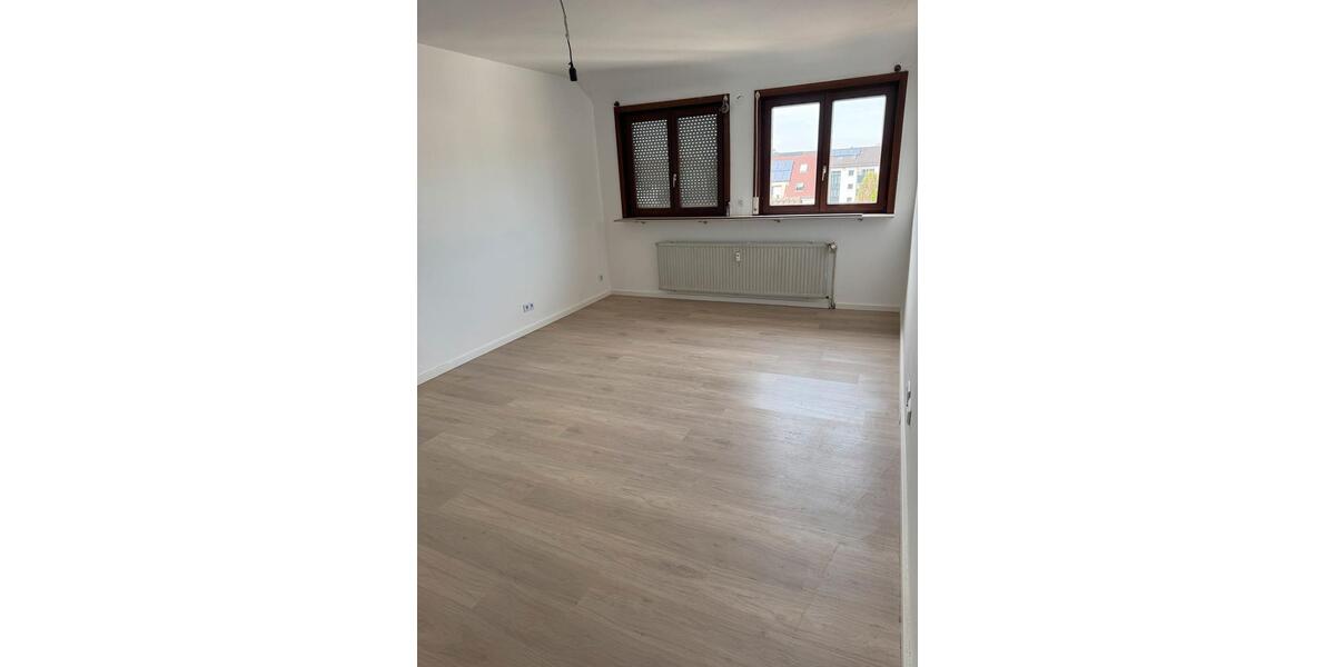 Dachgeschoßwohnung Heilbronn Kernstadt - 3.5 Zimmer, 77 m&sup2;, 910&euro; | Angebot:25812575