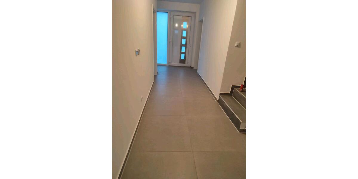 Doppelhaushälfte Bergen - 6 Zimmer, 154 m&sup2;, 1.400&euro; | Angebot:26401998