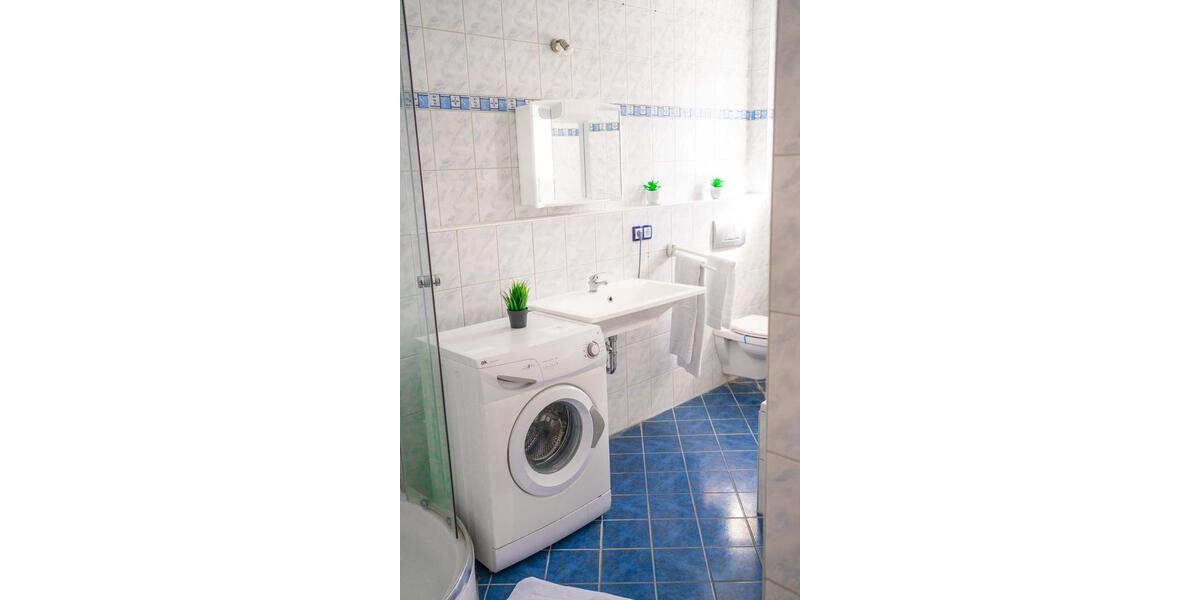 Wohnen auf Zeit Nittendorf - 3 Zimmer, 90 m&sup2;, 80&euro; | Angebot:10693688