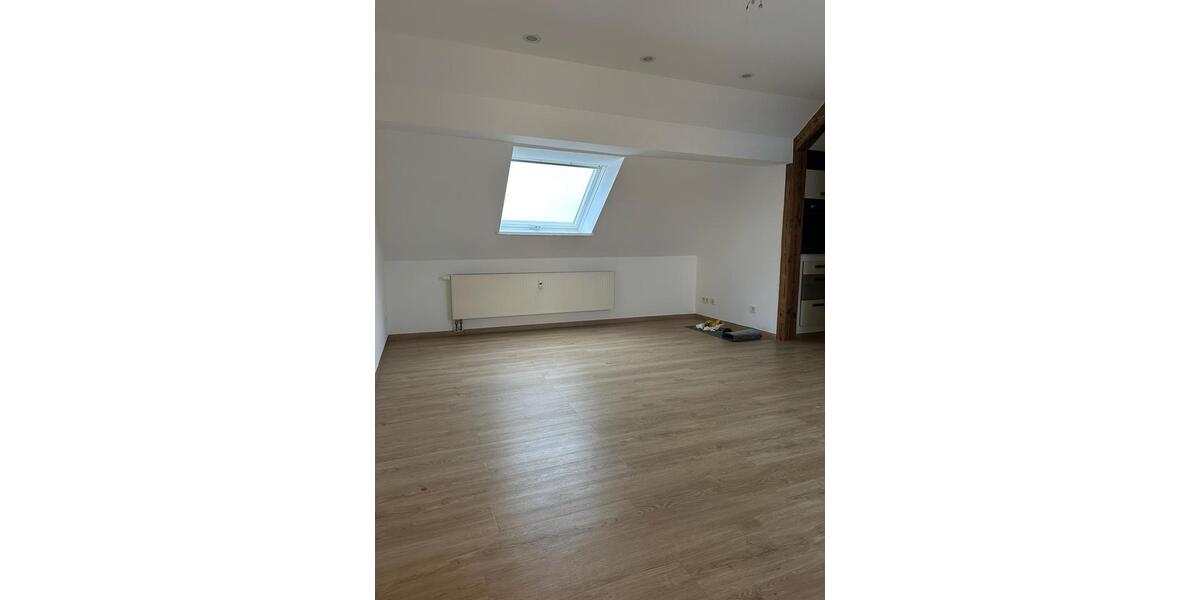 Dachgeschoßwohnung Großräschen - 1 Zimmer, 65 m&sup2;, 500&euro; | Angebot:25407256