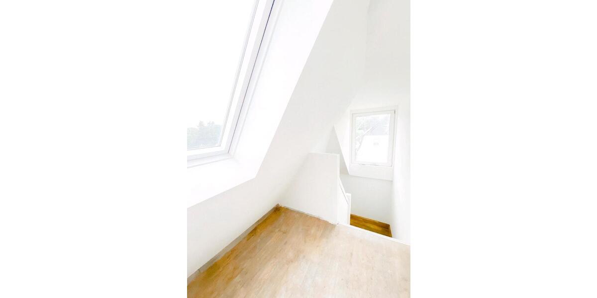 Etagenwohnung Magdeburg Nordwest - 4 Zimmer, 90 m&sup2;, 900&euro; | Angebot:26276447