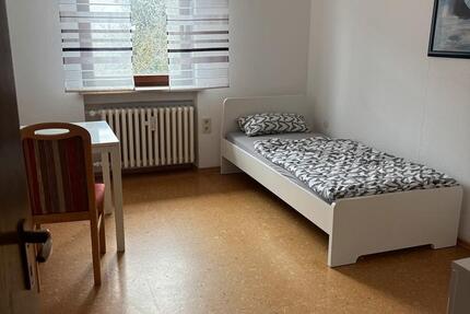 Wohnen auf Zeit Kitzingen - 4 Zimmer, 120 m&sup2;, 15&euro; | Angebot:24818538