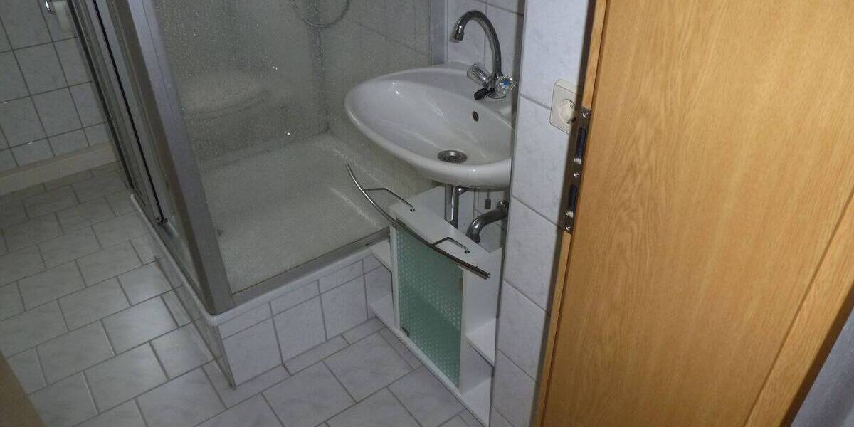 Etagenwohnung Plauen Südvorstadt - 2 Zimmer, 49 m&sup2;, 260&euro; | Angebot:26170901