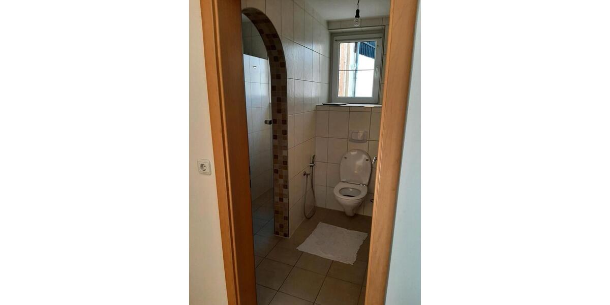Etagenwohnung Deggendorf - 5 Zimmer, 1 m&sup2;, 1.200&euro; | Angebot:25298360