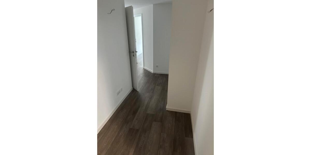 Etagenwohnung Suhl - 2 Zimmer, 78 m&sup2;, 700&euro; | Angebot:26647246