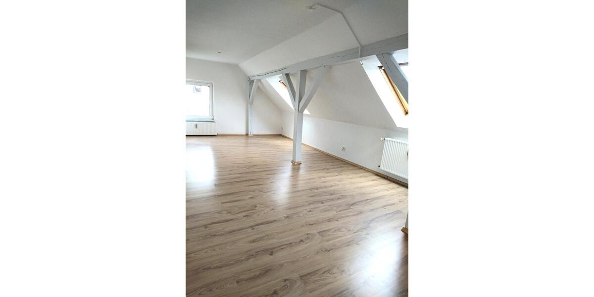 Dachgeschoßwohnung Stavenhagen - 2 Zimmer, 56 m&sup2;, 390&euro; | Angebot:25783170