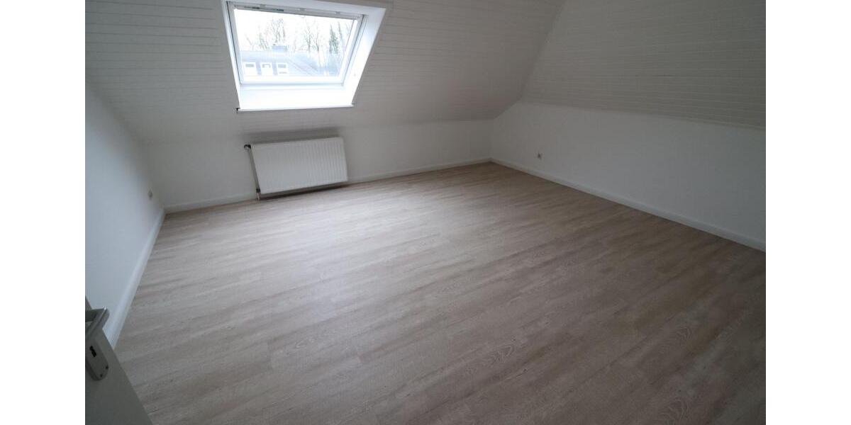 Dachgeschoßwohnung Bad Rothenfelde - 3 Zimmer, 87 m&sup2;, 762&euro; | Angebot:25974455