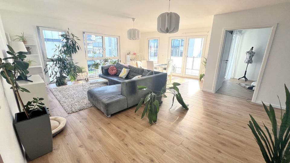 Modern und Zentrumsnah - 2 Zimmer NB Wohnung mit EBK, Terrasse und TG