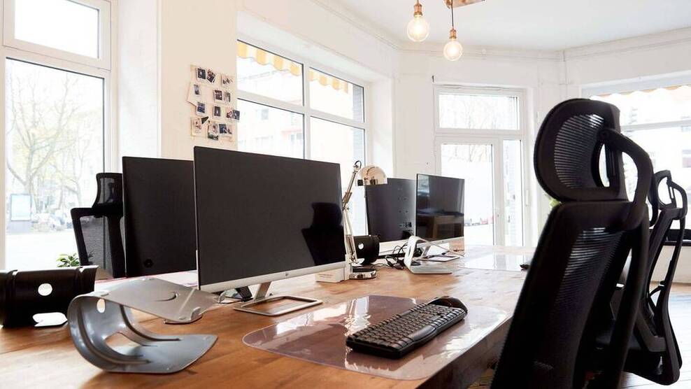 Schöne offene Arbeitsplätze im Belgischen Viertel - All-in-Miete