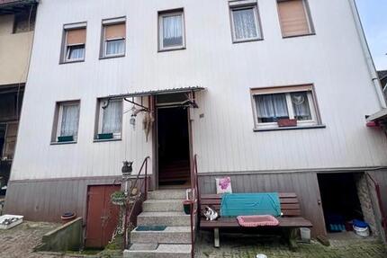 Haus Bad Schwalbach - 7 Zimmer, 150 m&sup2;, 1.900&euro; | Angebot:25916158