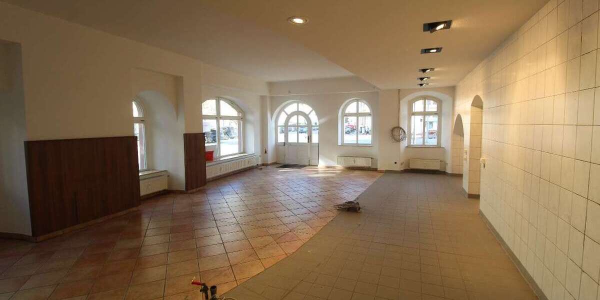 Einzelhandel in Penig 1.200 € 72.56 m² zimmer