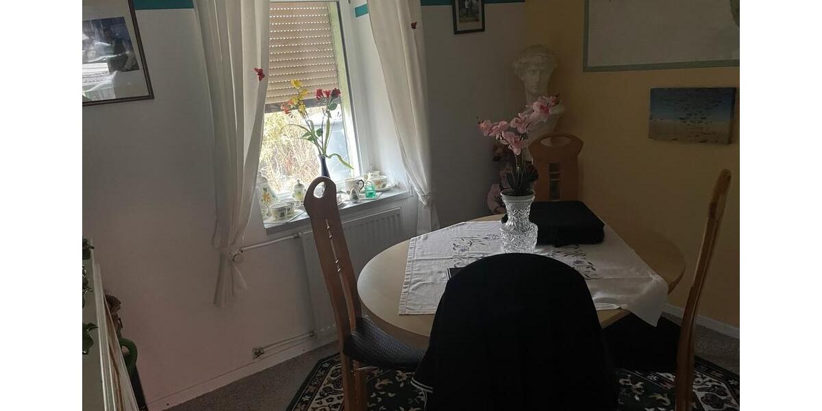 Einfamilienhaus Hecklingen - 4 Zimmer, 100 m&sup2;, 860&euro; | Angebot:24842025