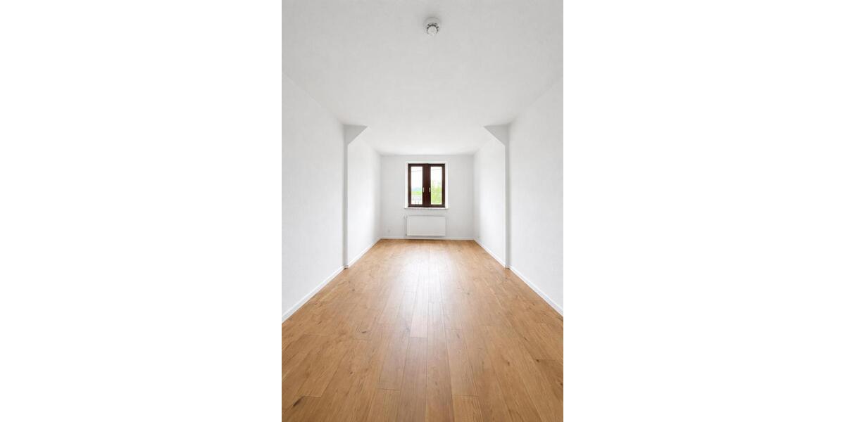 Dachgeschoßwohnung Trier West-Pallien - 4 Zimmer, 127 m&sup2;, 1.580&euro; | Angebot:26279810