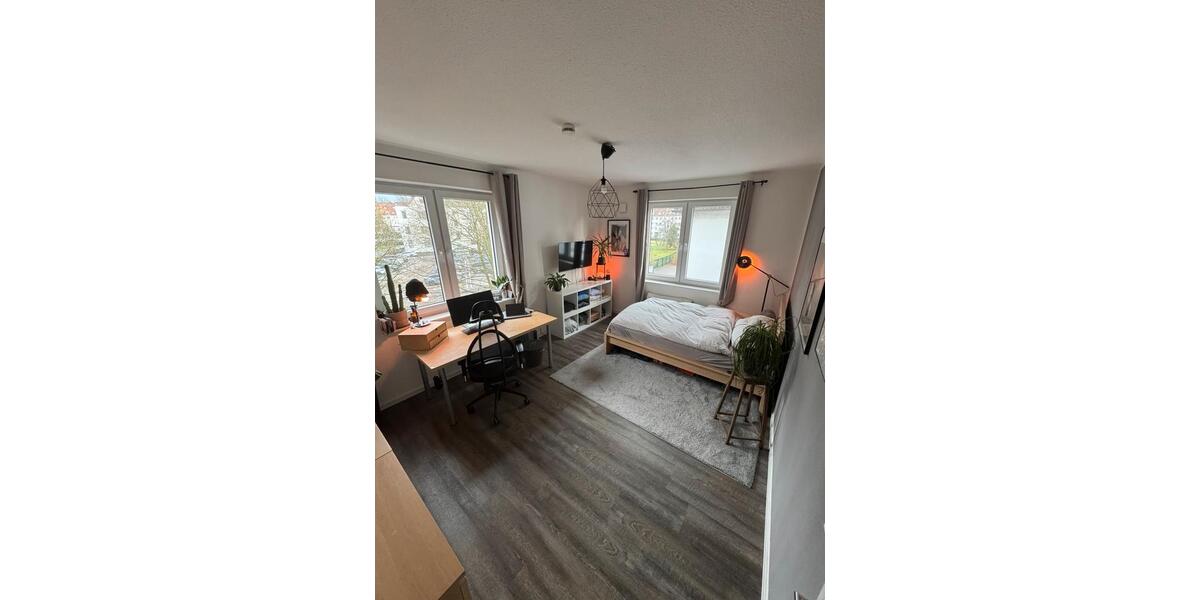 Wohnen auf Zeit Bielefeld Gadderbaum - 16 Zimmer, 180 m&sup2;, 425&euro; | Angebot:25449533