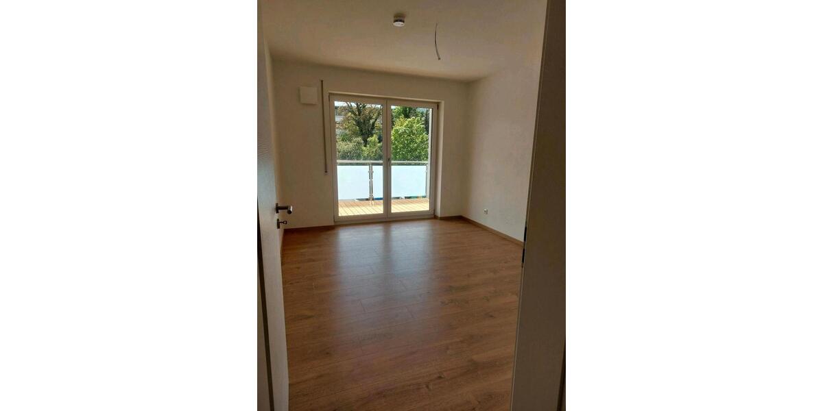 Erdgeschoßwohnung Wörth an der Donau - 2 Zimmer, 69 m&sup2;, 880&euro; | Angebot:26701505