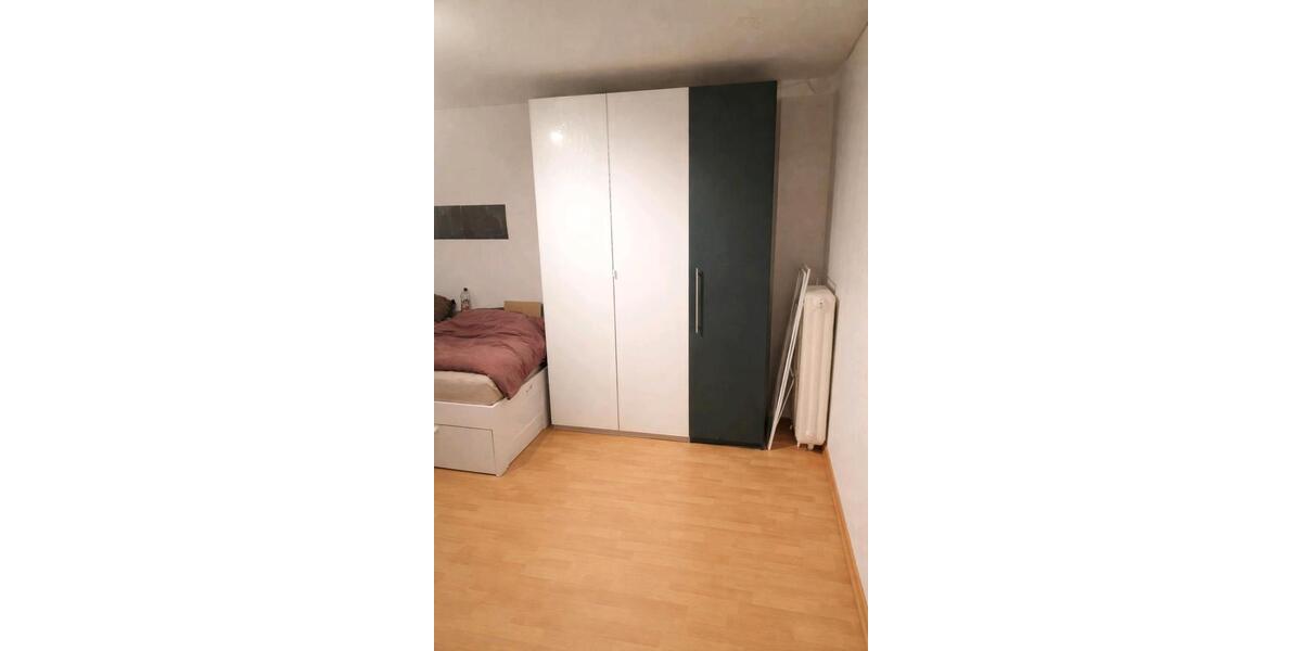 Dachgeschoßwohnung Siegen Weidenau - 3 Zimmer, 20 m&sup2;, 320&euro; | Angebot:25048258
