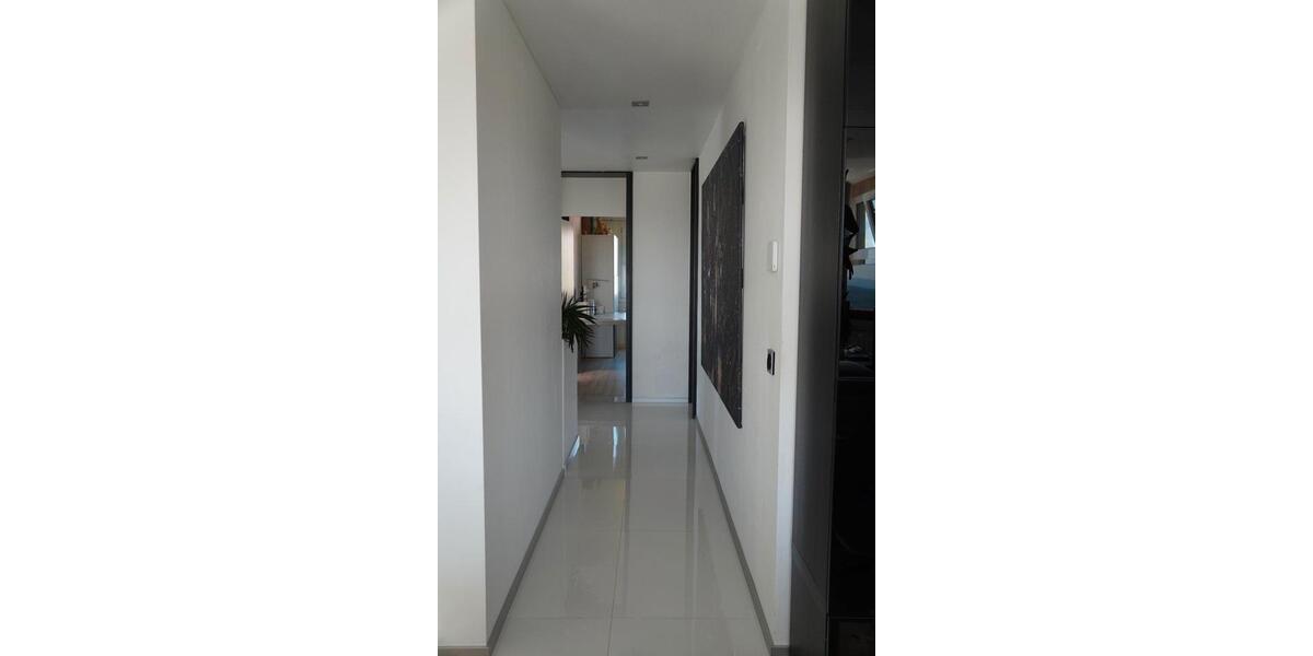 Wohnen auf Zeit Esslingen am Neckar Brühl - 6 Zimmer, 200 m&sup2;, 400&euro; | Angebot:25901250