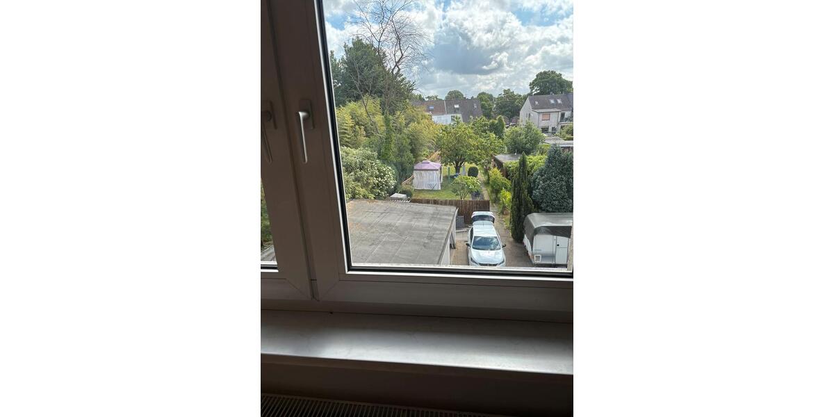 Dachgeschoßwohnung Oberhausen Biefang - 2.5 Zimmer, 50 m&sup2;, 500&euro; | Angebot:25103859