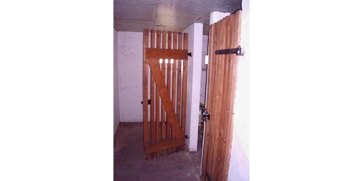 Erdgeschoßwohnung Sangerhausen - 4 Zimmer, 70 m&sup2;, 350&euro; | Angebot:26443160
