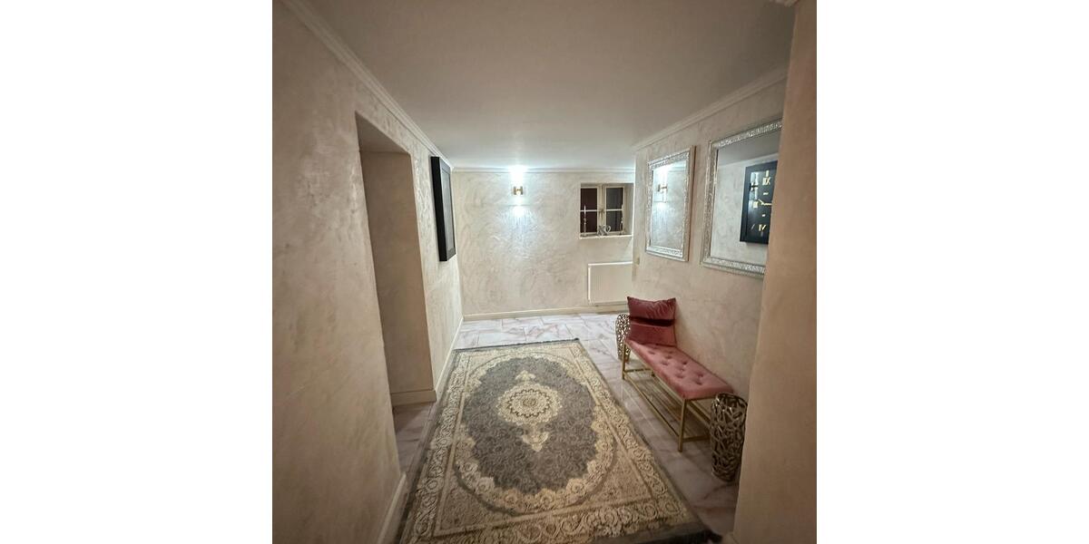Einfamilienhaus Seevetal - 8 Zimmer, 270 m&sup2;, 2.900&euro; | Angebot:26641333