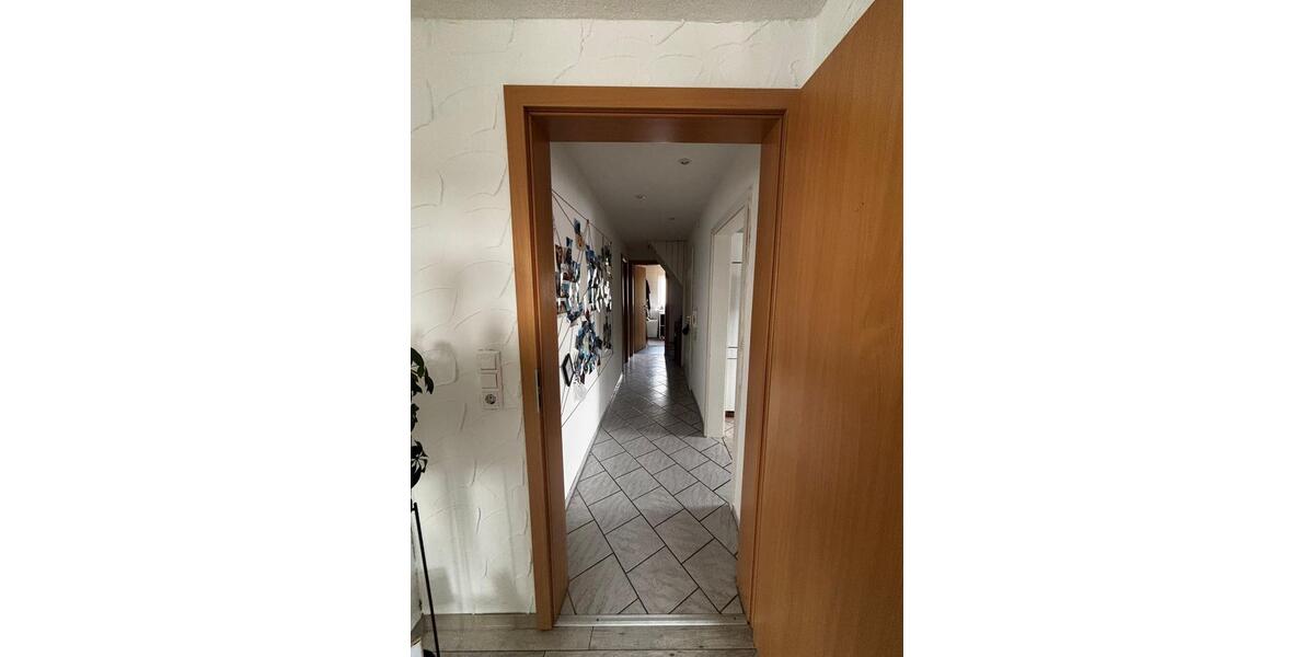 Dachgeschoßwohnung Gaildorf - 3.5 Zimmer, 90 m&sup2;, 1.100&euro; | Angebot:26581379