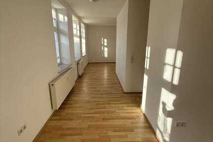Wohnung Bad Hersfeld - 2 Zimmer, 73 m&sup2;, 950&euro; | Angebot:24752064
