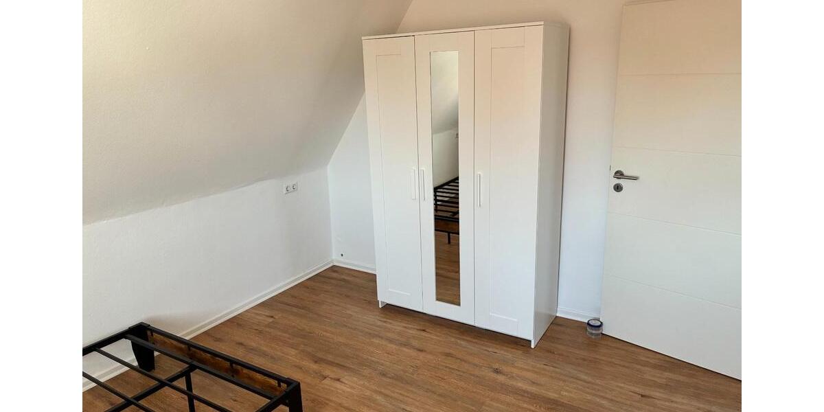 Wohnen auf Zeit Neusäß - 1 Zimmer, 12 m&sup2;, 390&euro; | Angebot:26385244