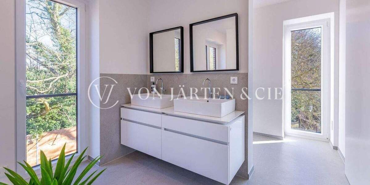 Mehrfamilienhaus, Wohnhaus Hamburg Nienstedten - 6 Zimmer, 206 m&sup2;, 5.000&euro; | Angebot:24708985