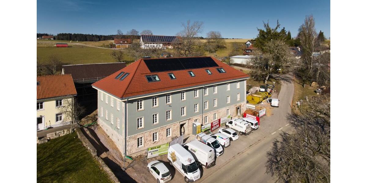 Dachgeschoßwohnung Weilheim - 4 Zimmer, 139 m&sup2;, 1.540&euro; | Angebot:26012944