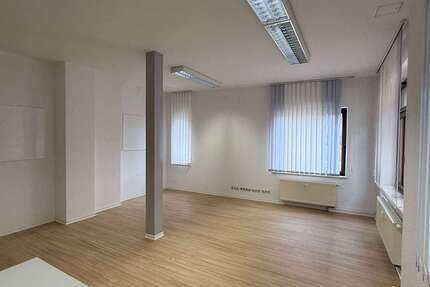 Büro in Greiz 450 € 93.83 m² zimmer
