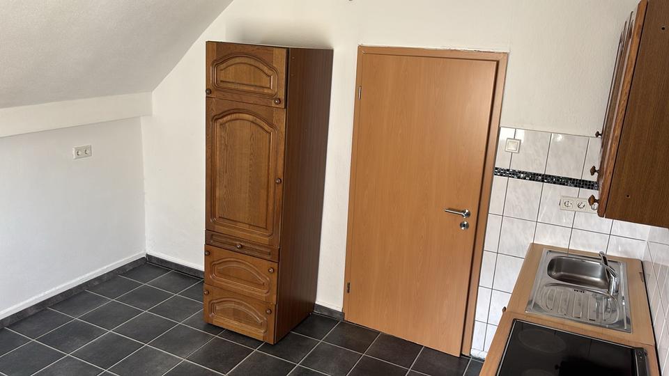 Dachgeschoßwohnung Arnsberg Rusch - 3 Zimmer, 60 m&sup2;, 750&euro; | Angebot:26042230
