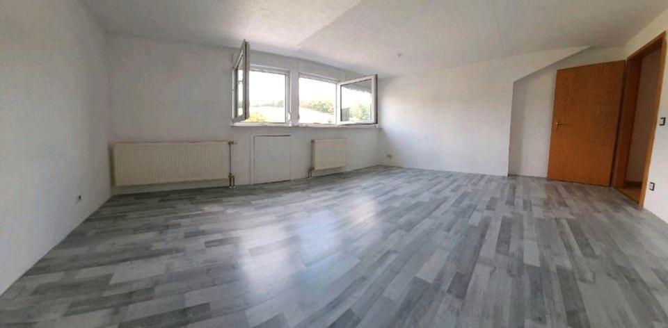 Etagenwohnung Netphen - 3 Zimmer, 99 m&sup2;, 600&euro; | Angebot:24679228