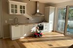 Ruhige Erdgeschosswohnung mit Garten u. Küche. Energiesparhaus 3 zimmer
